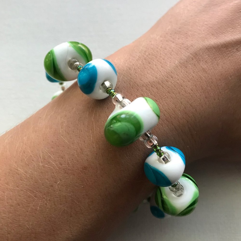 Glass bead braclet - Picture 3 of 3